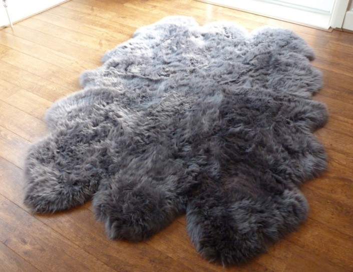 Pele de Ovelha (Seis)